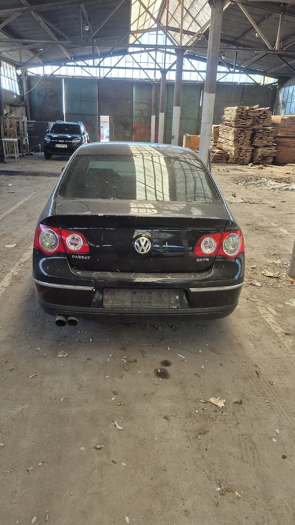 VOLKSWAGEN Passat 2005 — imagine 4