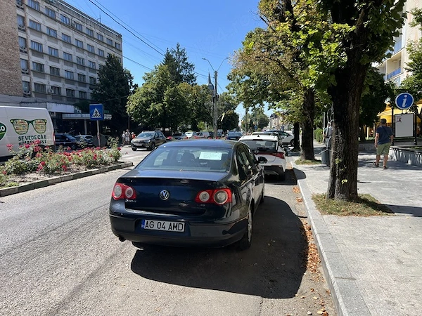 VOLKSWAGEN Passat 2006 — imagine 2
