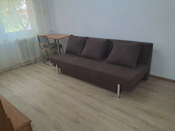 PROPRIETAR ÎNCHIRIEZ GARSONIERĂ, 22MP, etaj 2, zonă centrală și liniștită — fotografia 3