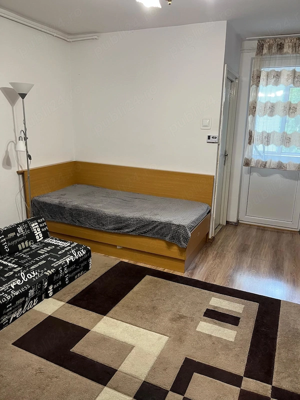 Inchiriez garsoniera str. Gh. Marinescu, Spital, UMF — fotografia 1