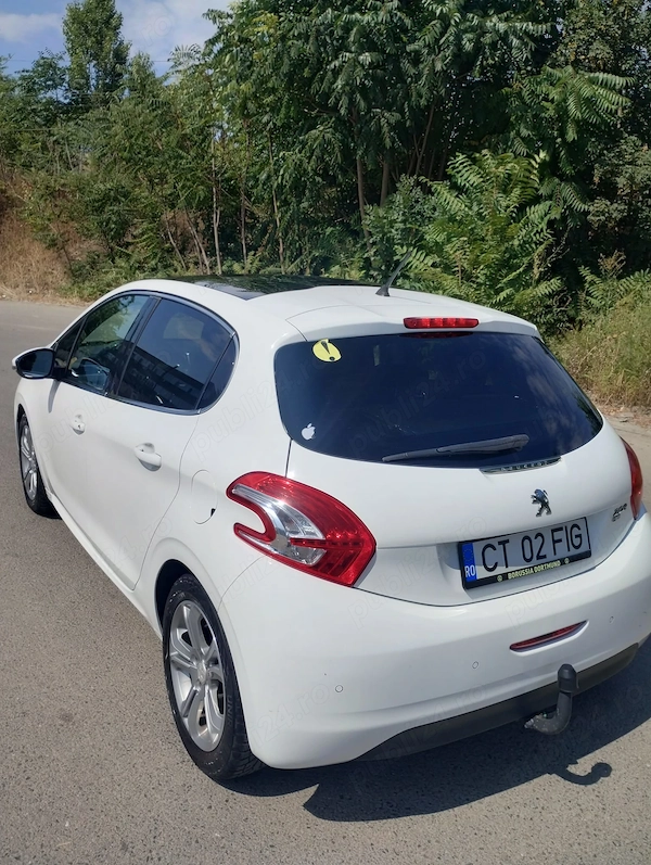 PEUGEOT 208 2013 — imagine 5
