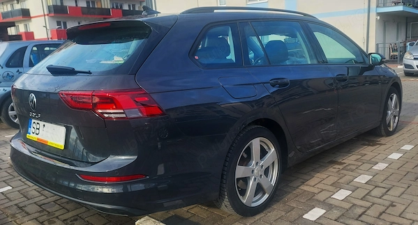 VOLKSWAGEN Golf 2022 — imagine 6