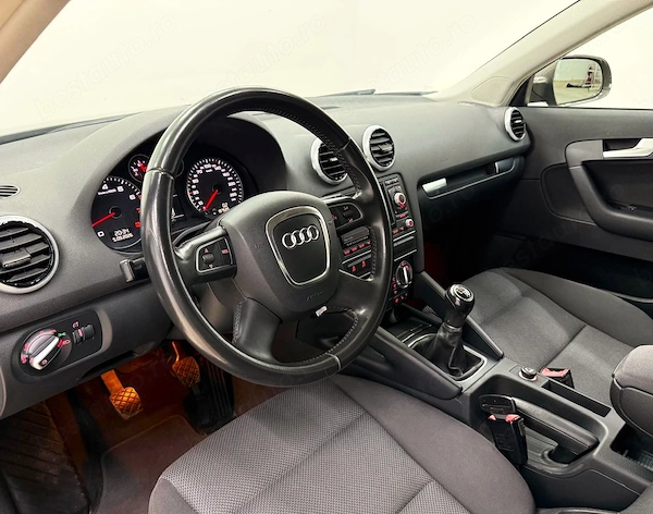 AUDI A3 2012 — imagine 10
