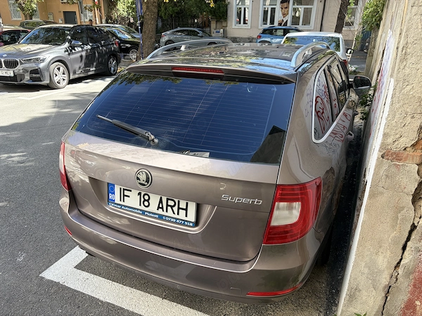 SKODA Superb 2011 — imagine 5