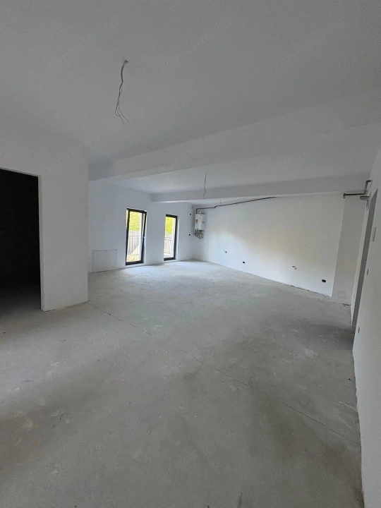 Apartament 3 camere, 83 mp, zona Nord - Est — fotografia 1