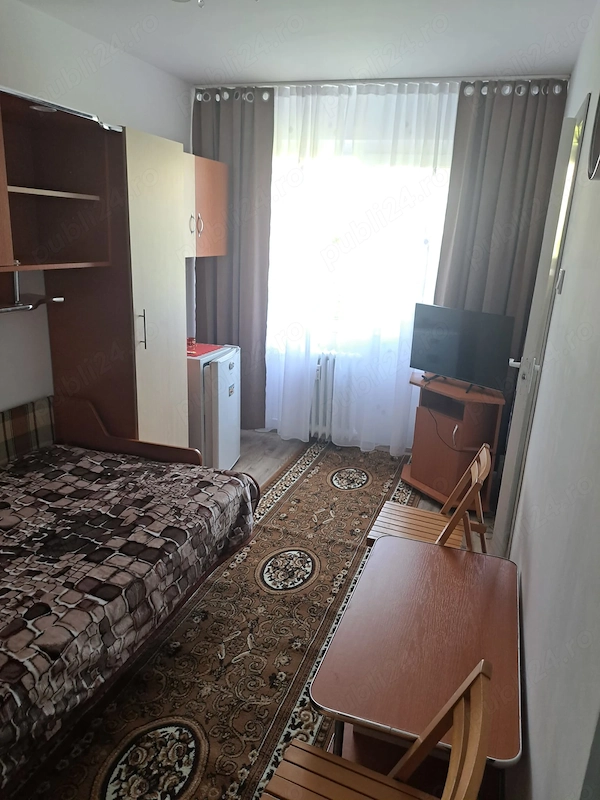 Garsoniera, bloc de apartamente, Podu Ros Bd. Primaverii — fotografia 1