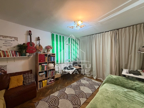 Apartament 2 camere de vanzare, parter, decomandat,Soarelui, Timisoara — fotografia 1