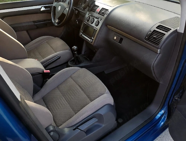 VOLKSWAGEN Touran 2007 — imagine 4