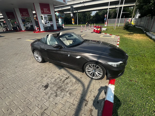 BMW Z4 2009 — imagine 9