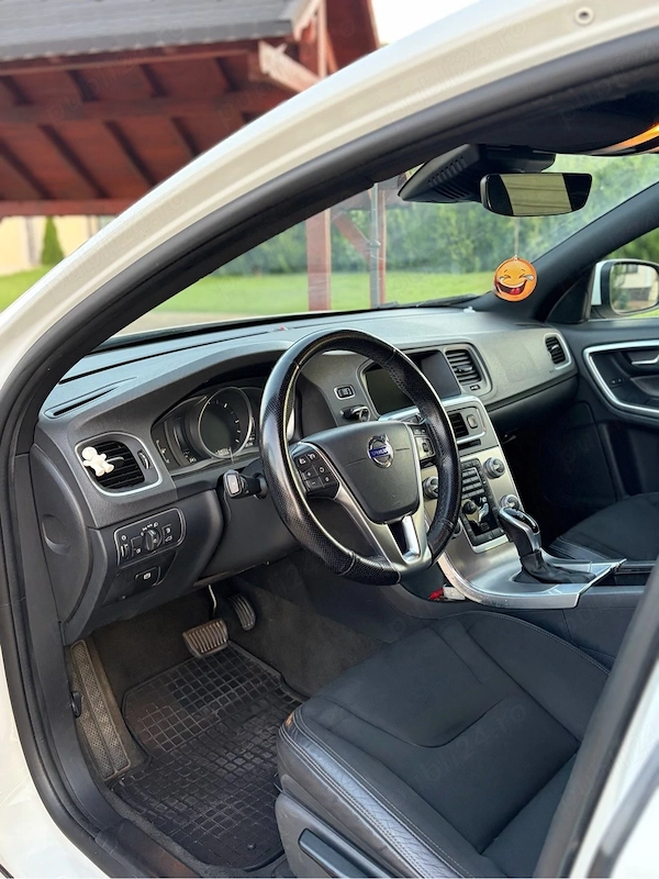VOLVO S60 2017 — imagine 3