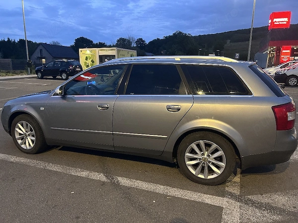 AUDI A4 2004 — imagine 3