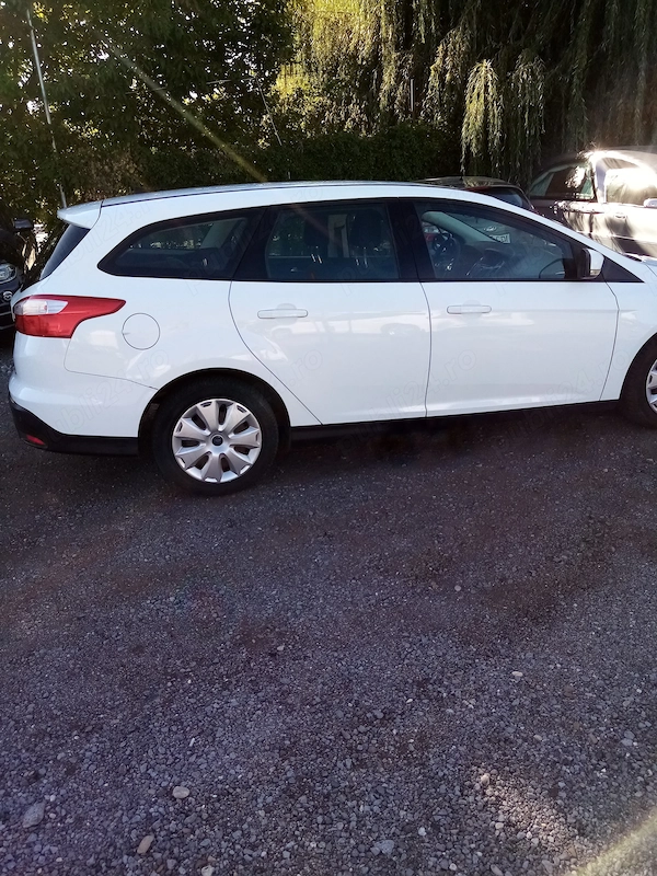 FORD Focus 2014 — imagine 4