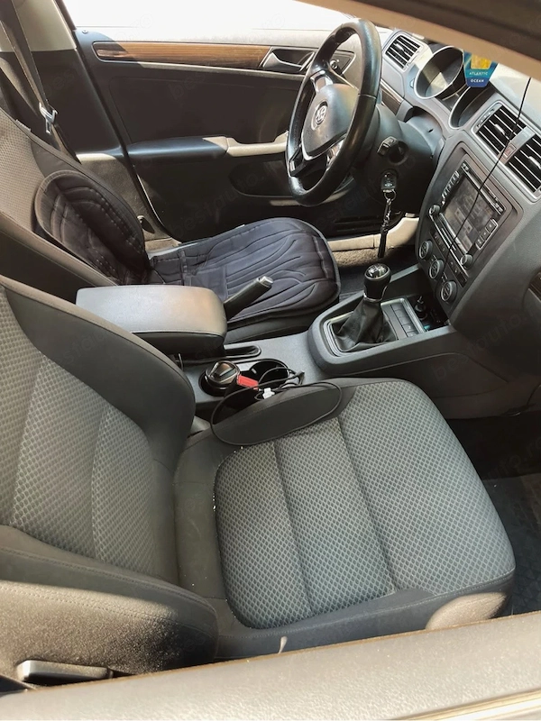 VOLKSWAGEN Jetta 2015 — imagine 3