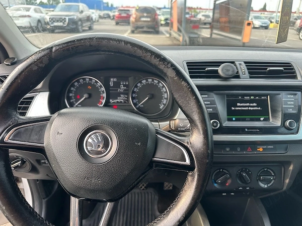 SKODA Fabia 2015 — imagine 2