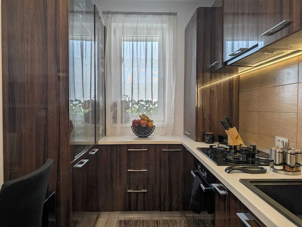Apartament cu 3 camere cu cf pe Timisoara, loc de parcare cu cf separat — fotografia 3