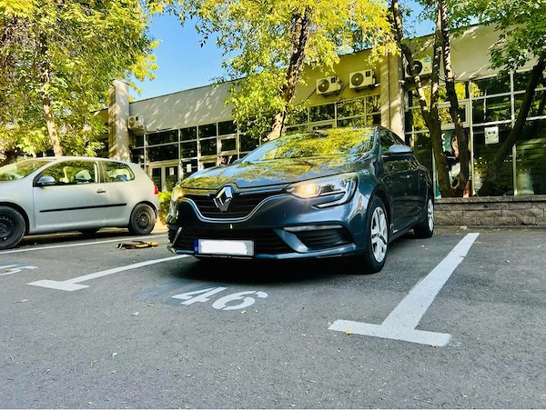 RENAULT Megane 2020 — imagine 4