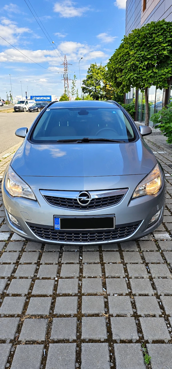 OPEL Astra 2011 — imagine 2