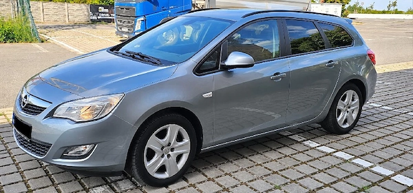OPEL Astra 2011 — imagine 3