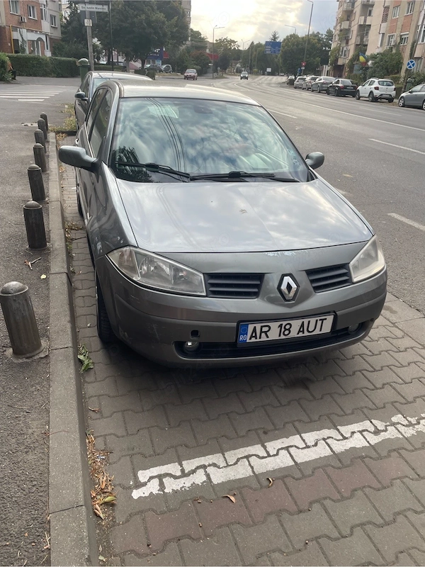 RENAULT Megane