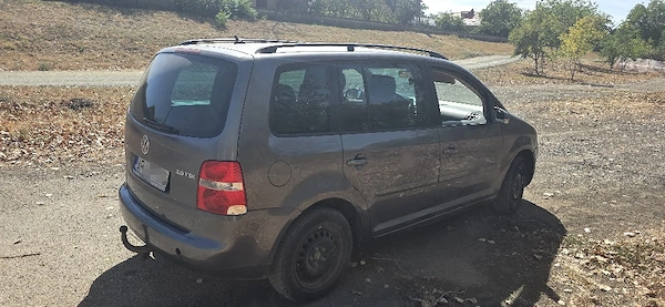 VOLKSWAGEN Touran 2005 — imagine 4