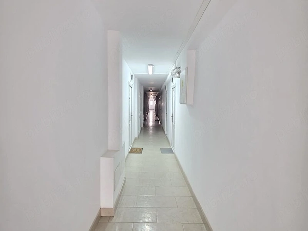 Vând Garsonieră Piața Trapezului — fotografia 1