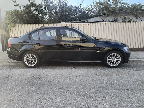 BMW 3 Series 2011 — imagine 4