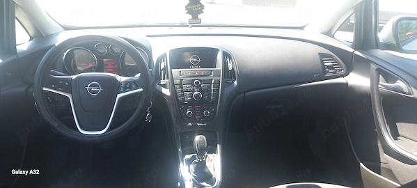 OPEL Astra 2011 — imagine 6