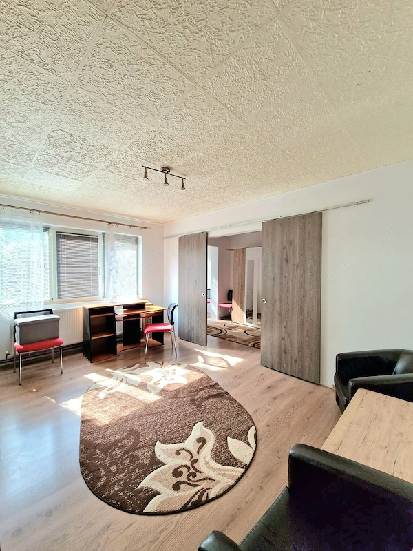 Apartament 2 camere, etaj 1, centrala proprie, zona Sagului — fotografia 1