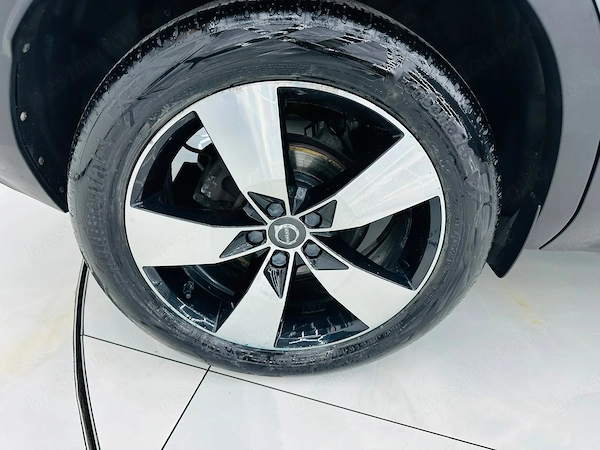 VOLVO XC40 2019 — imagine 9