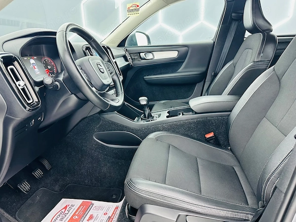 VOLVO XC40 2019 — imagine 16