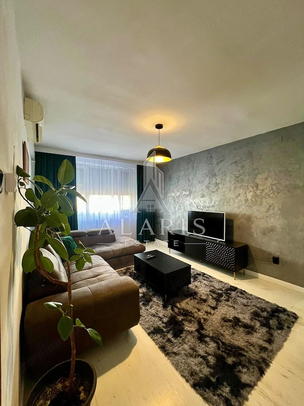 Apartament cu 3 camere, centrala proprie, in Cirvumvalatiunii — fotografia 1