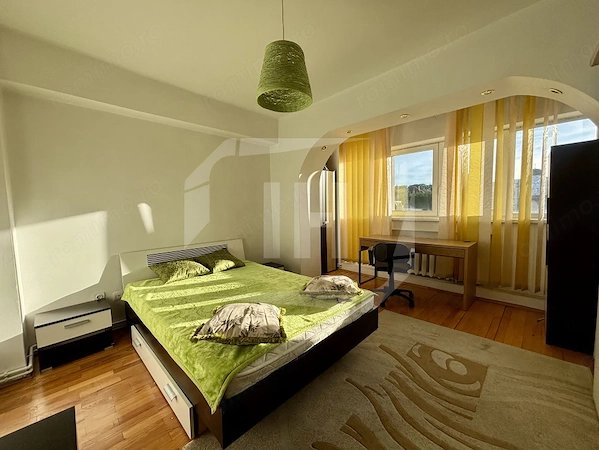 Apartament 3 camere, I decomandat I zona Piata Cipariu — fotografia 1