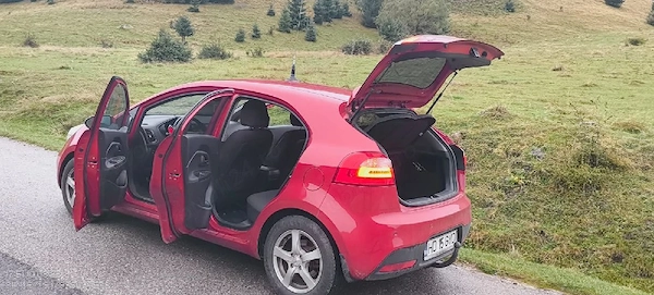 KIA Rio 2012 — imagine 3