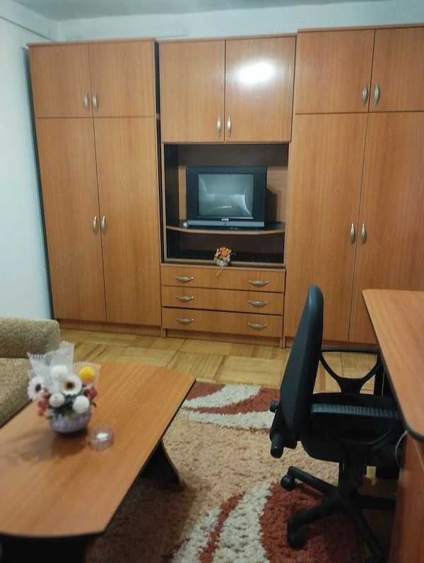 Închiriez apartament 1 camera-zona excelenta — fotografia 3
