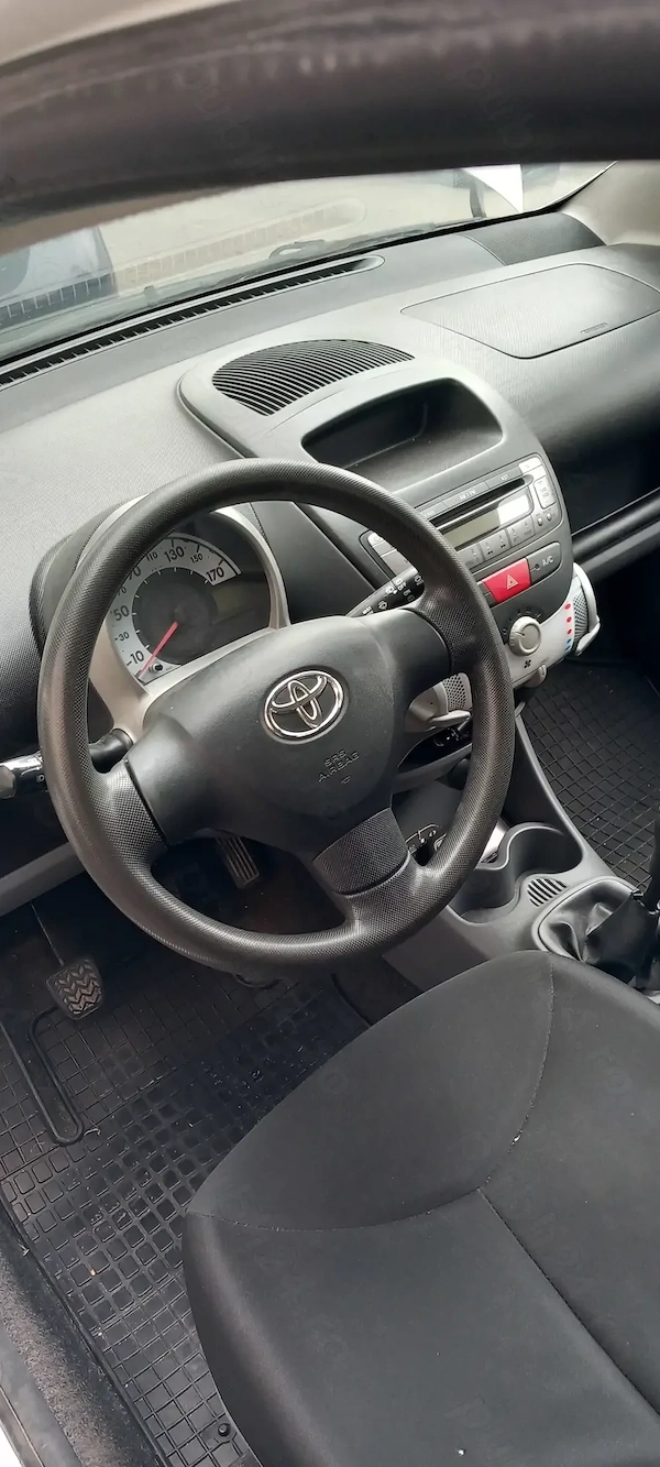 TOYOTA Aygo 2011 — imagine 2