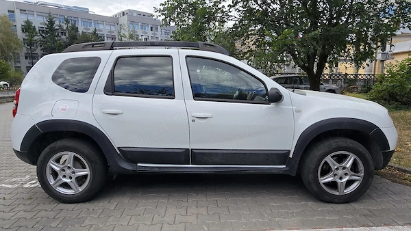 DACIA Duster 2015 — imagine 3