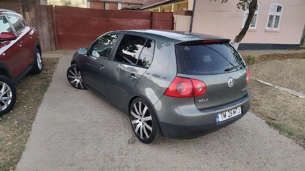 VOLKSWAGEN Golf 2004 — imagine 3