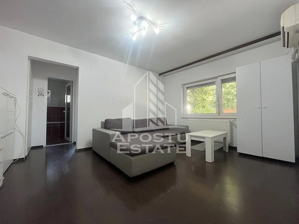 Apartament 2 camere partern, zona Confectii+ parcare — fotografia 1