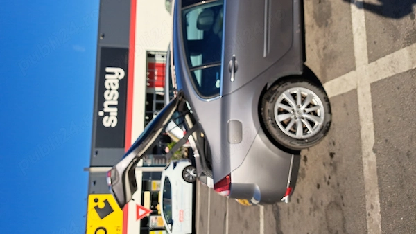 RENAULT Laguna 2012 — imagine 4