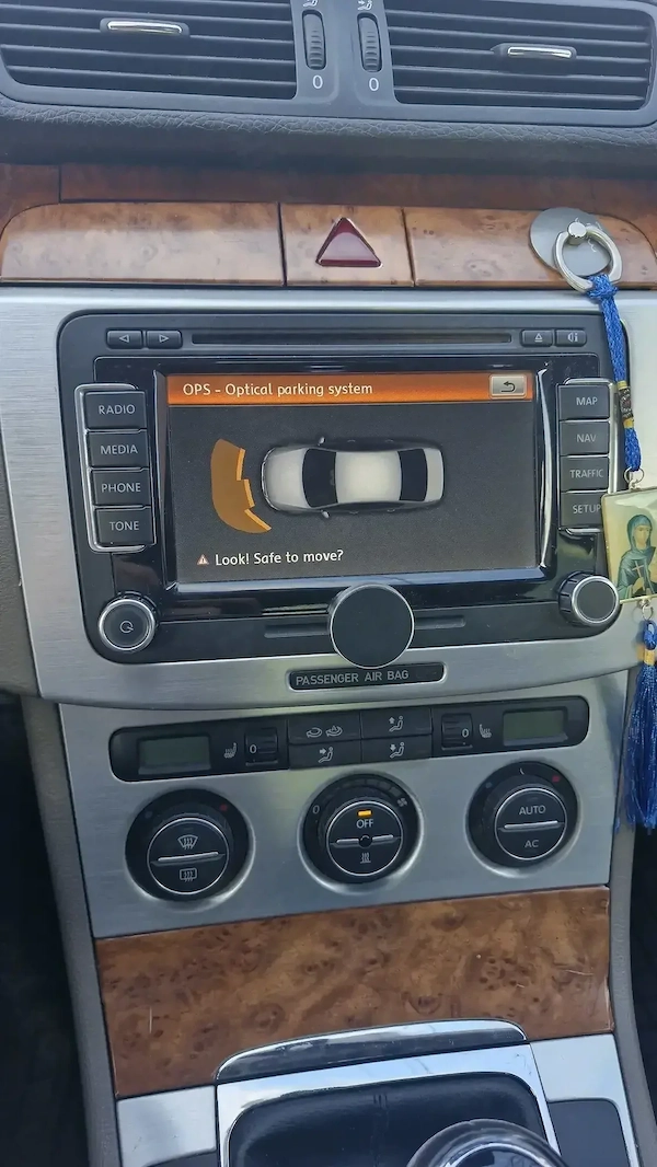 VOLKSWAGEN Passat 2009 — imagine 9