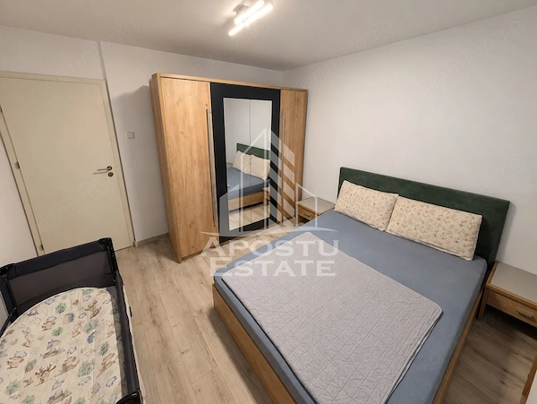 Apartament de vanzare cu 3 camere, 2 bai, zona Soarelui — fotografia 1