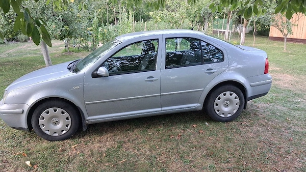 VOLKSWAGEN Bora 2003 — imagine 3