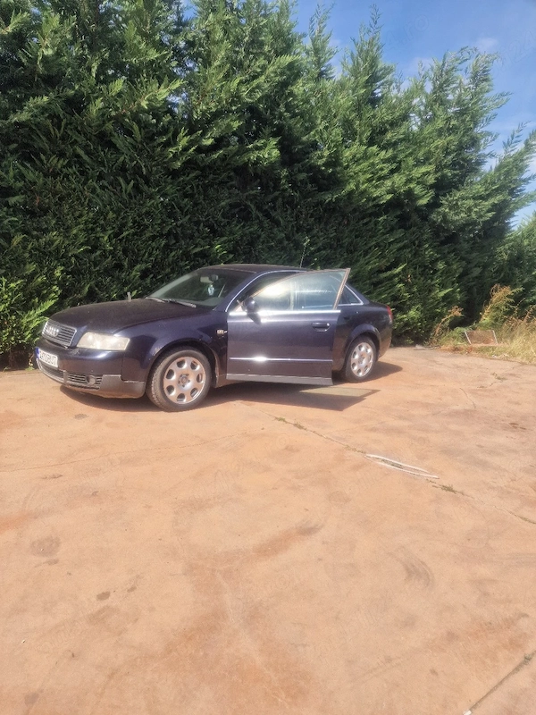 AUDI A4 2002 — imagine 3