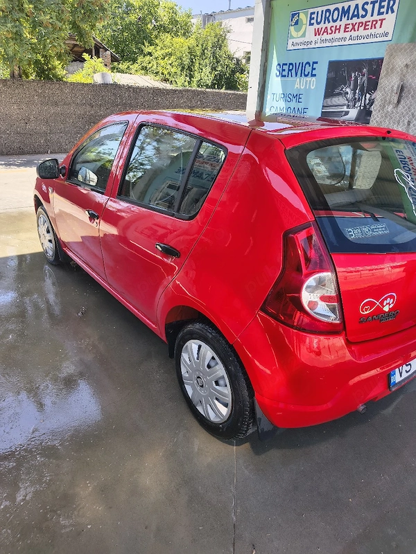 DACIA Sandero 2011 — imagine 3