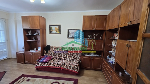 Apartament 3 camere, decomandat | Piața Unirii, Focșani — fotografia 1