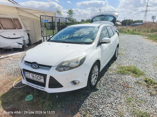 FORD Focus 2011 — imagine 4