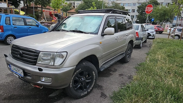 TOYOTA Land Cruiser 2002 — imagine 2