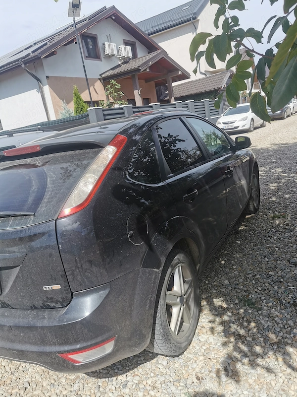 FORD Focus 2010 — imagine 2