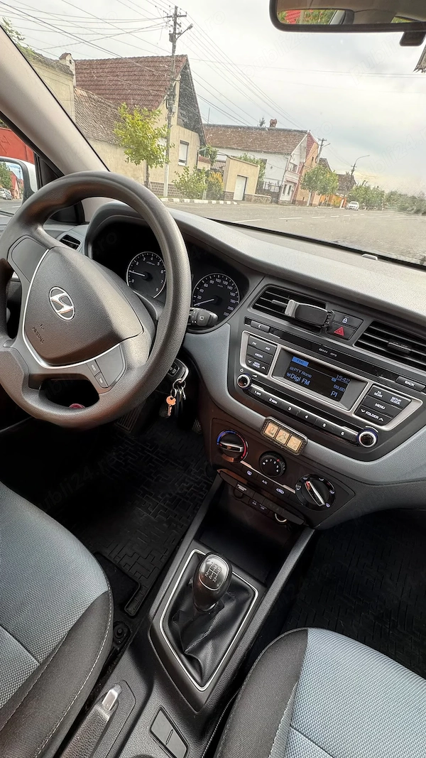 HYUNDAI i20 2017 — imagine 6