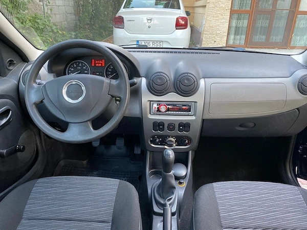 DACIA Logan 2010 — imagine 2